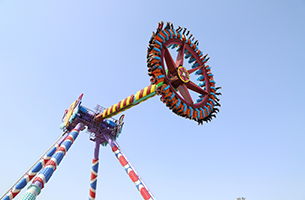 Discovery big pendulum rides 